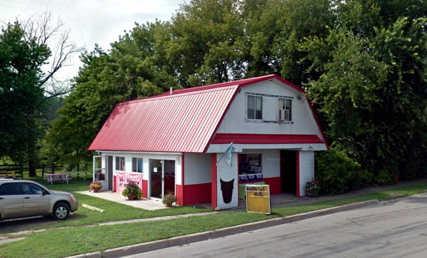 Tastee-Freez - Port Austin - 8497 Lake St (newer photo)